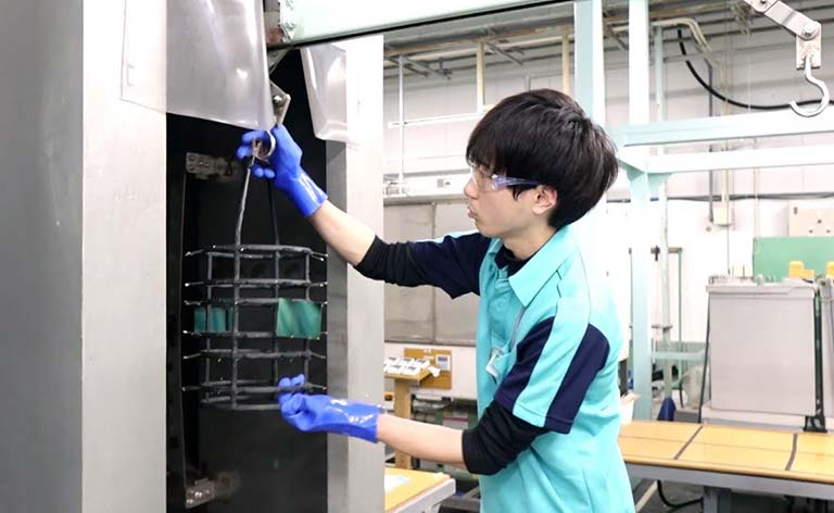 機械加工と工場求人について｜めっき技能士