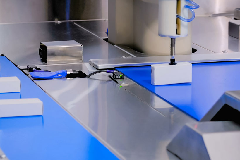 光電センサについて｜物流：荷物検出・在庫管理